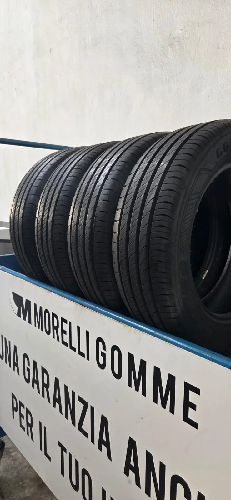 4 Pneumatici GOODYEAR EfficienGrip 205/60 R16 96W