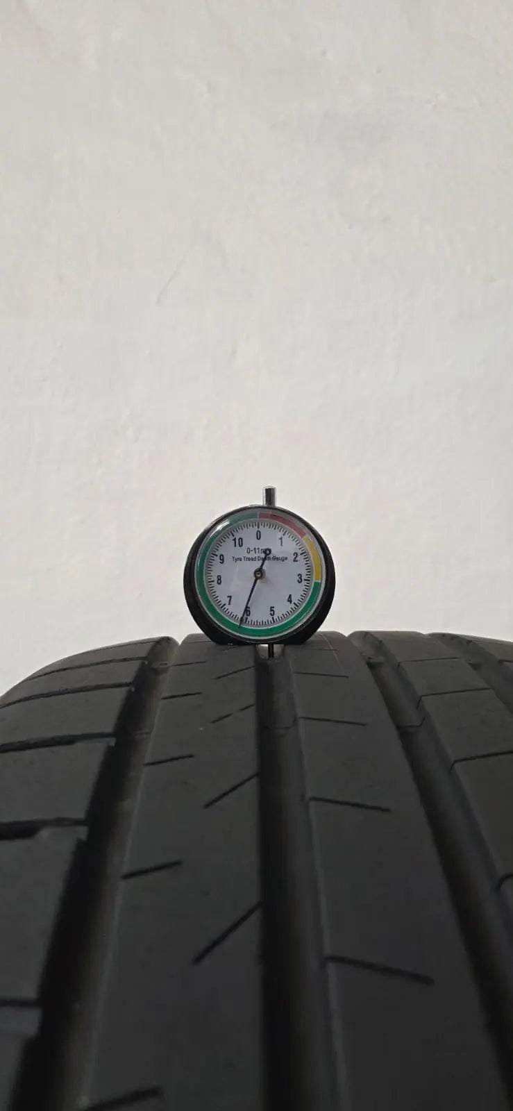 2 Pneumatici BRIDGESTONE Alenza 235/50 R19 99V