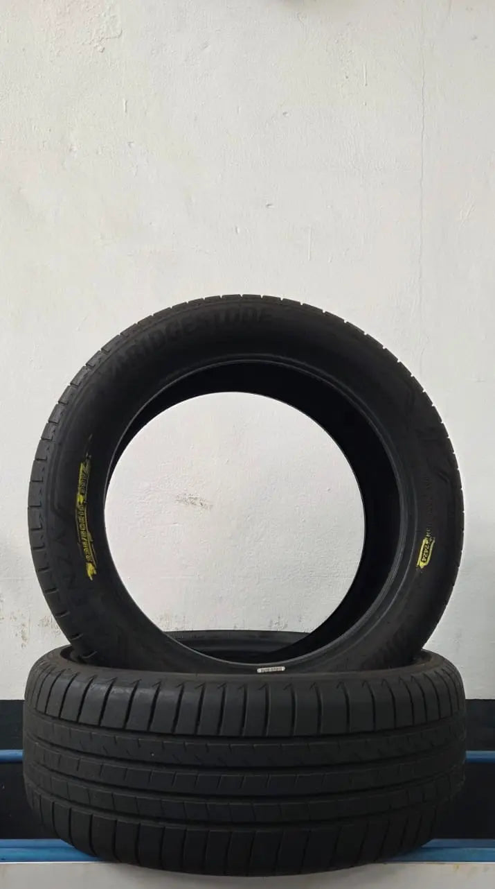 2 Pneumatici BRIDGESTONE Alenza 235/50 R19 99V