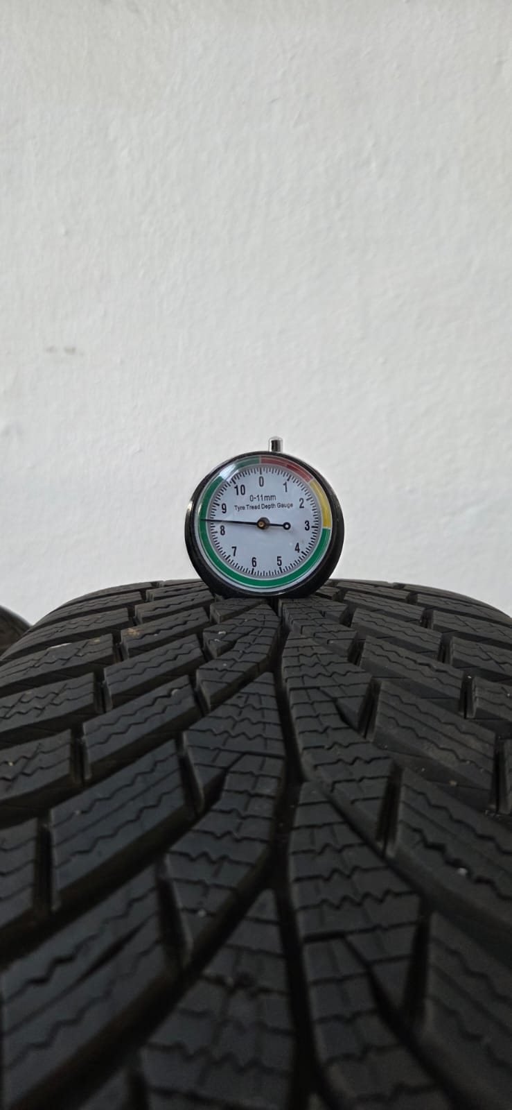 4 Pneumatici CONTINENTAL 205/55 R16 WinterContact
