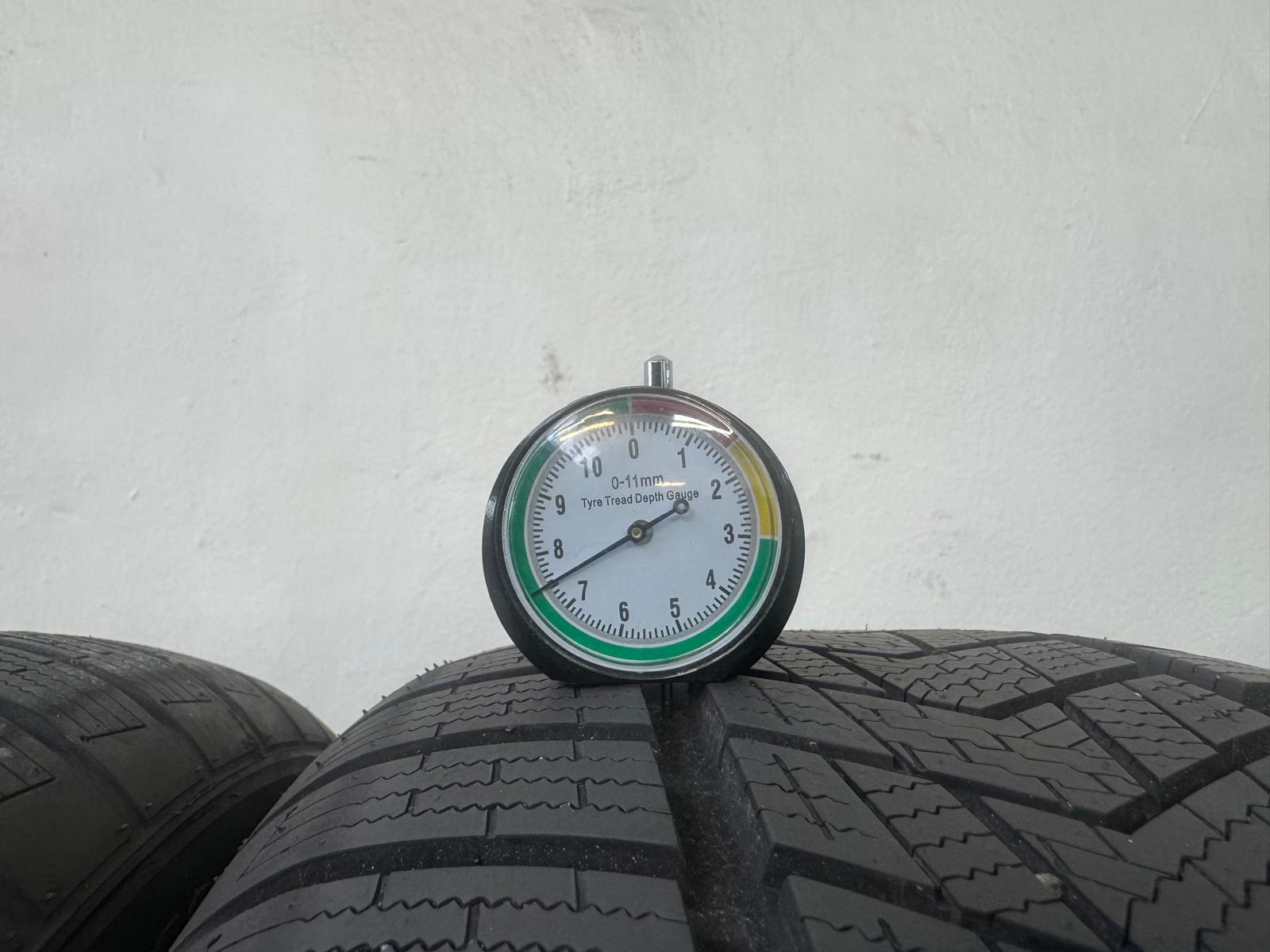 4 Pneumatici TRACMAX XPRIVILO 235/50 R19 103V WINTER