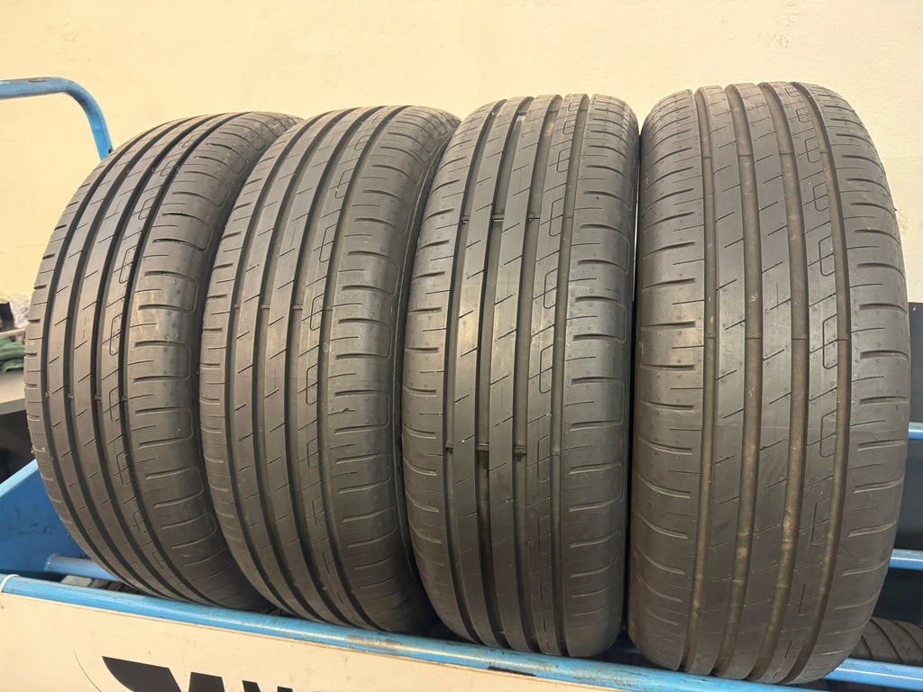 4 Pneumatici GOODYEAR 205/60 R16 92V EfficentGrip Performance SUMMER