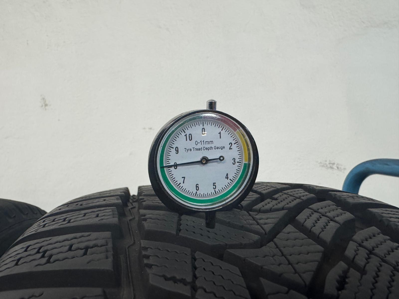 2 Pneumatici DUNLOP 255/45 R19 104V WinterSport