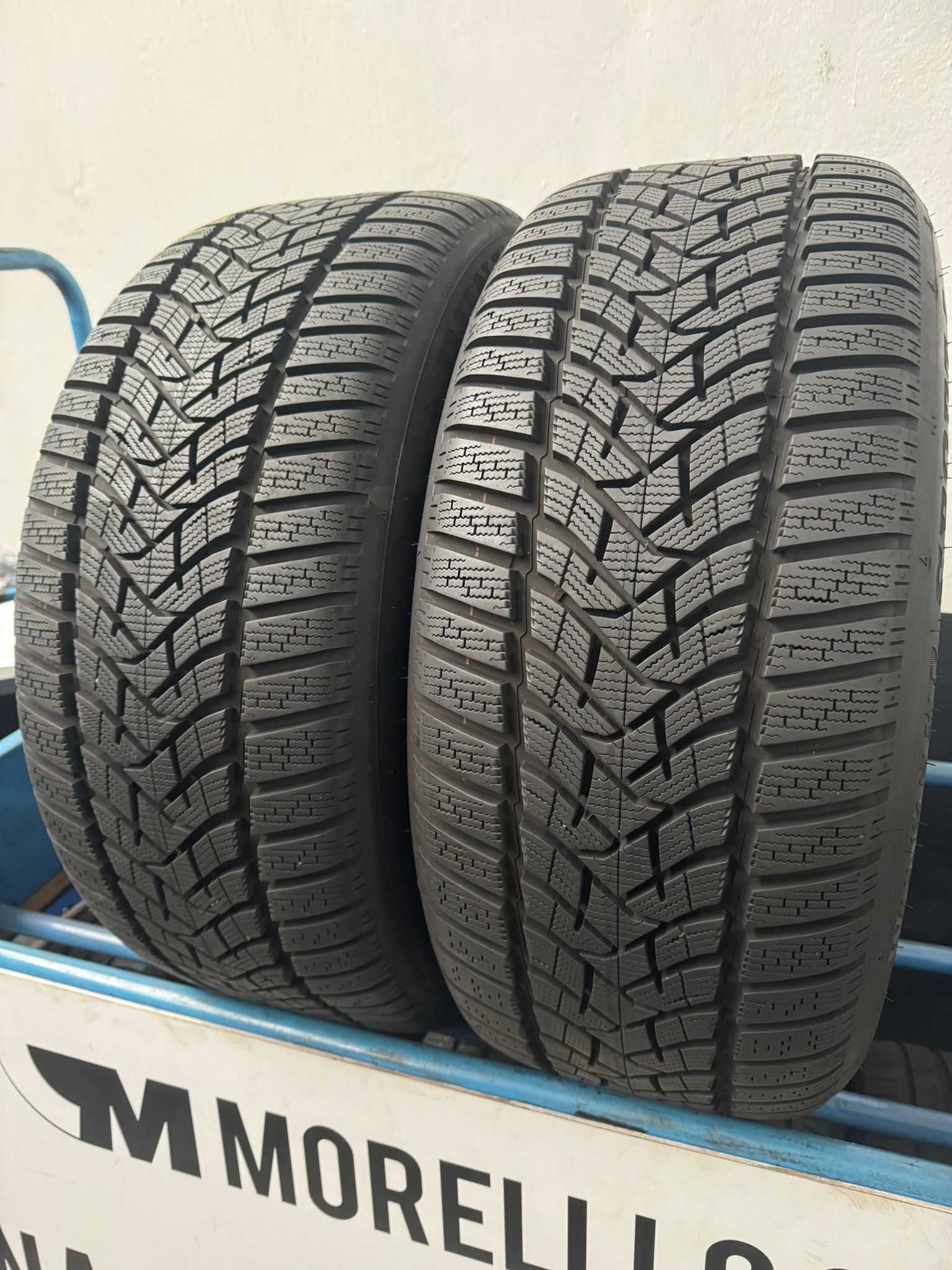 2 Pneumatici DUNLOP 255/45 R19 104V WinterSport