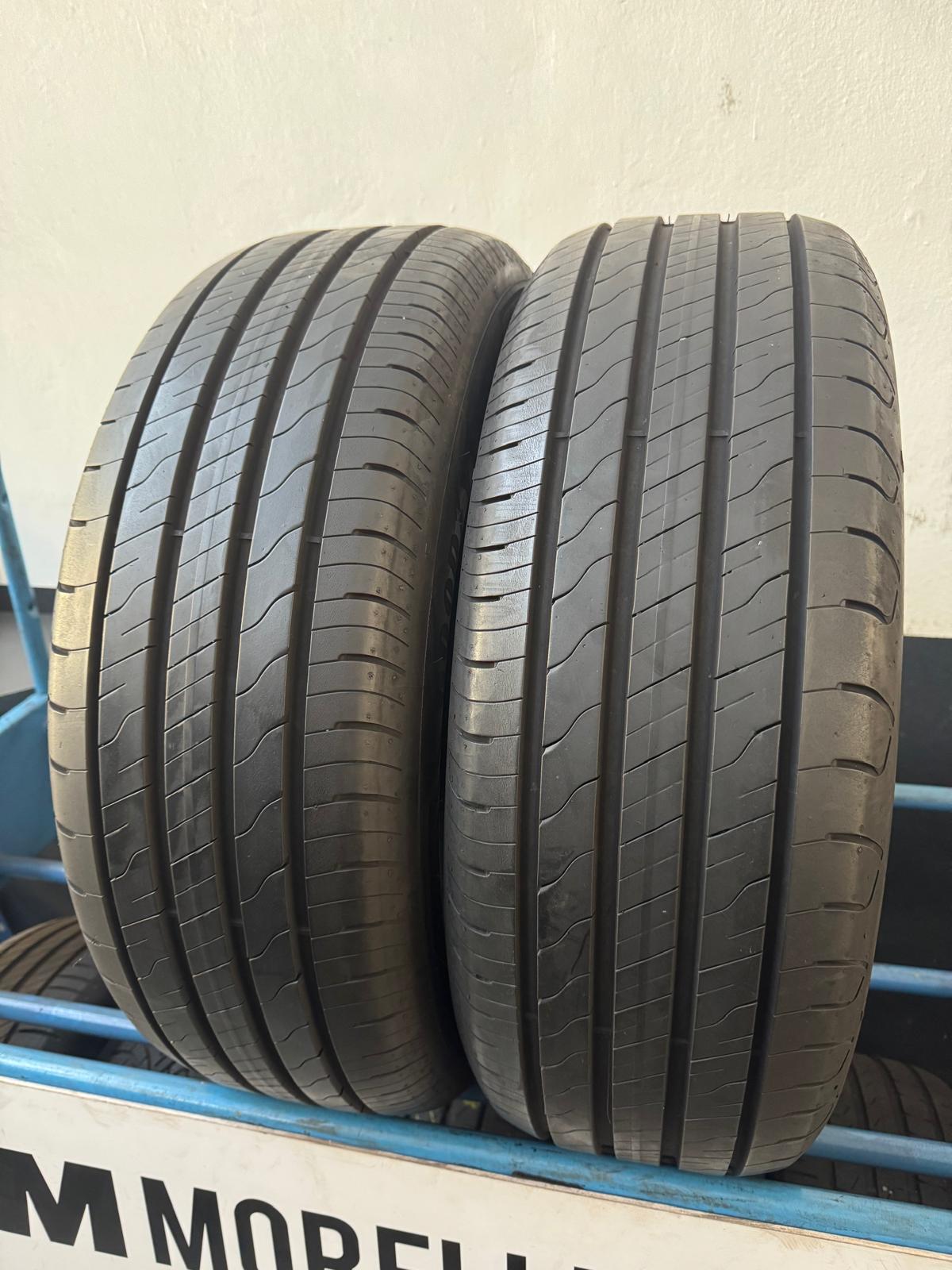 2 Pneumatici GOODYEAR 235/60 R17 102V EfficentGrip2 SUV Summer