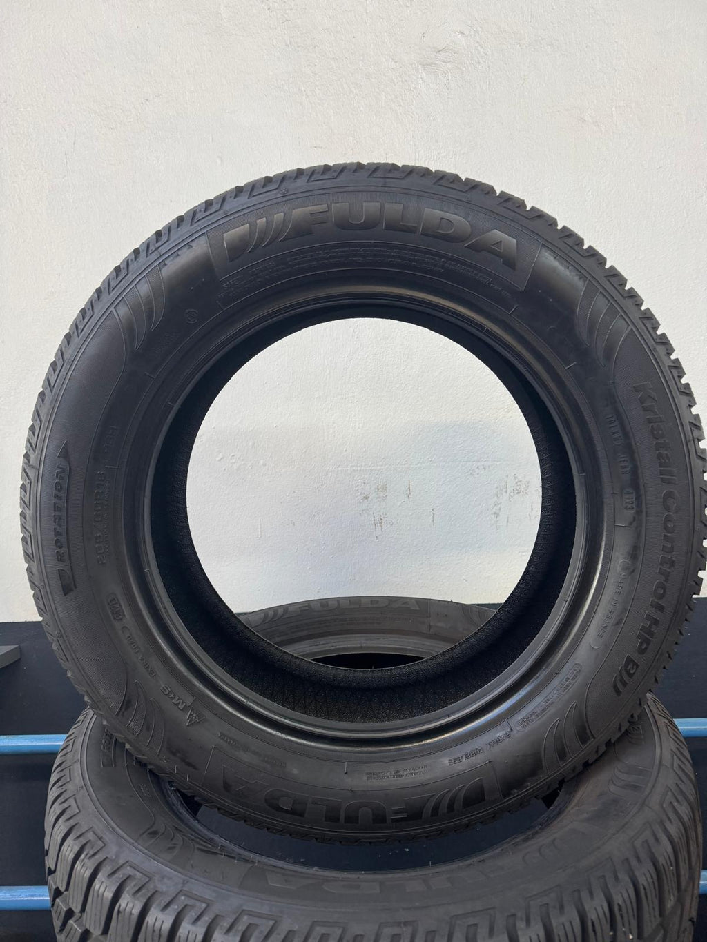 4 Pneumatici FULDA 205/60 R16 96H Kristall Control HP2 Winter