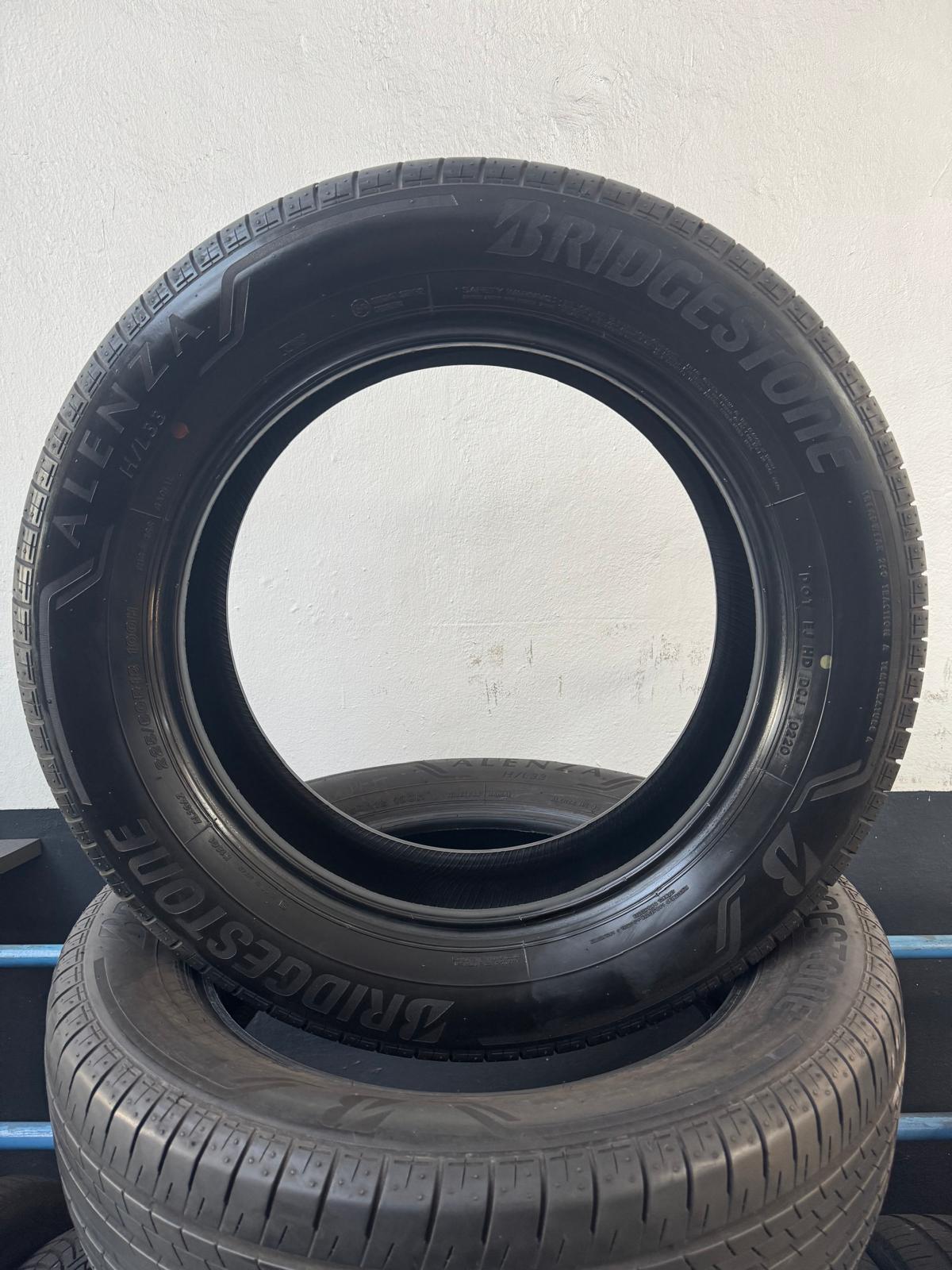 4 Pneumatici BRIDGESTONE 225/60 R18 100H Alenza HL 33 Summer