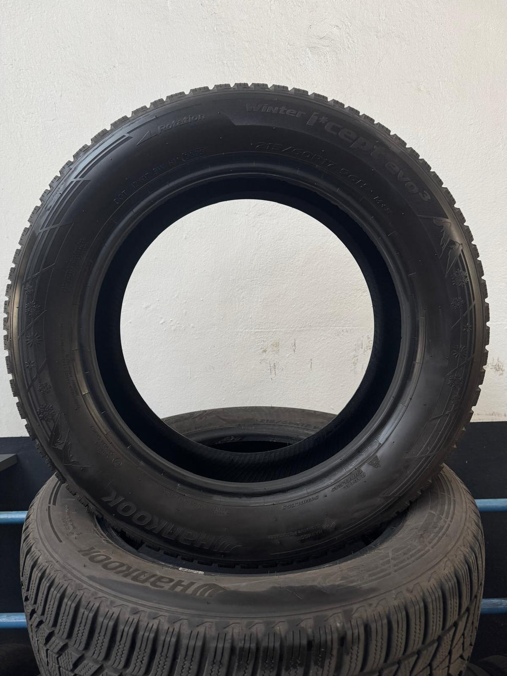 4 Pneumatici HANKOOK 215/60 R17 96H Winter I*cept Invernali
