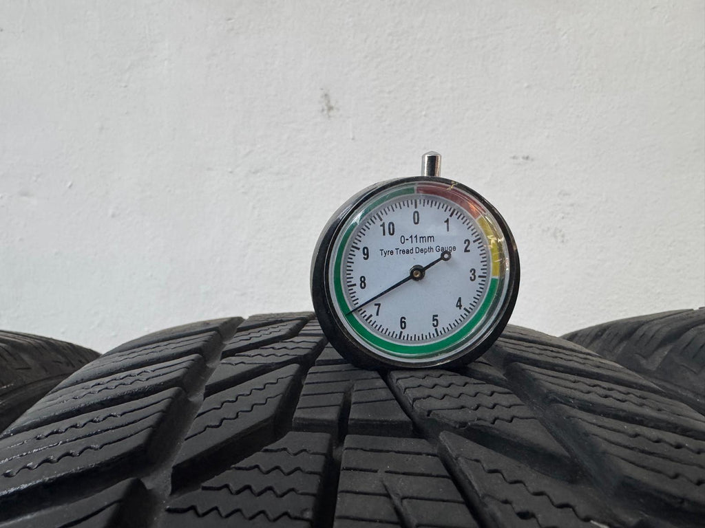 4 Pneumatici HANKOOK 215/60 R18 96H Winter Icept Evo3