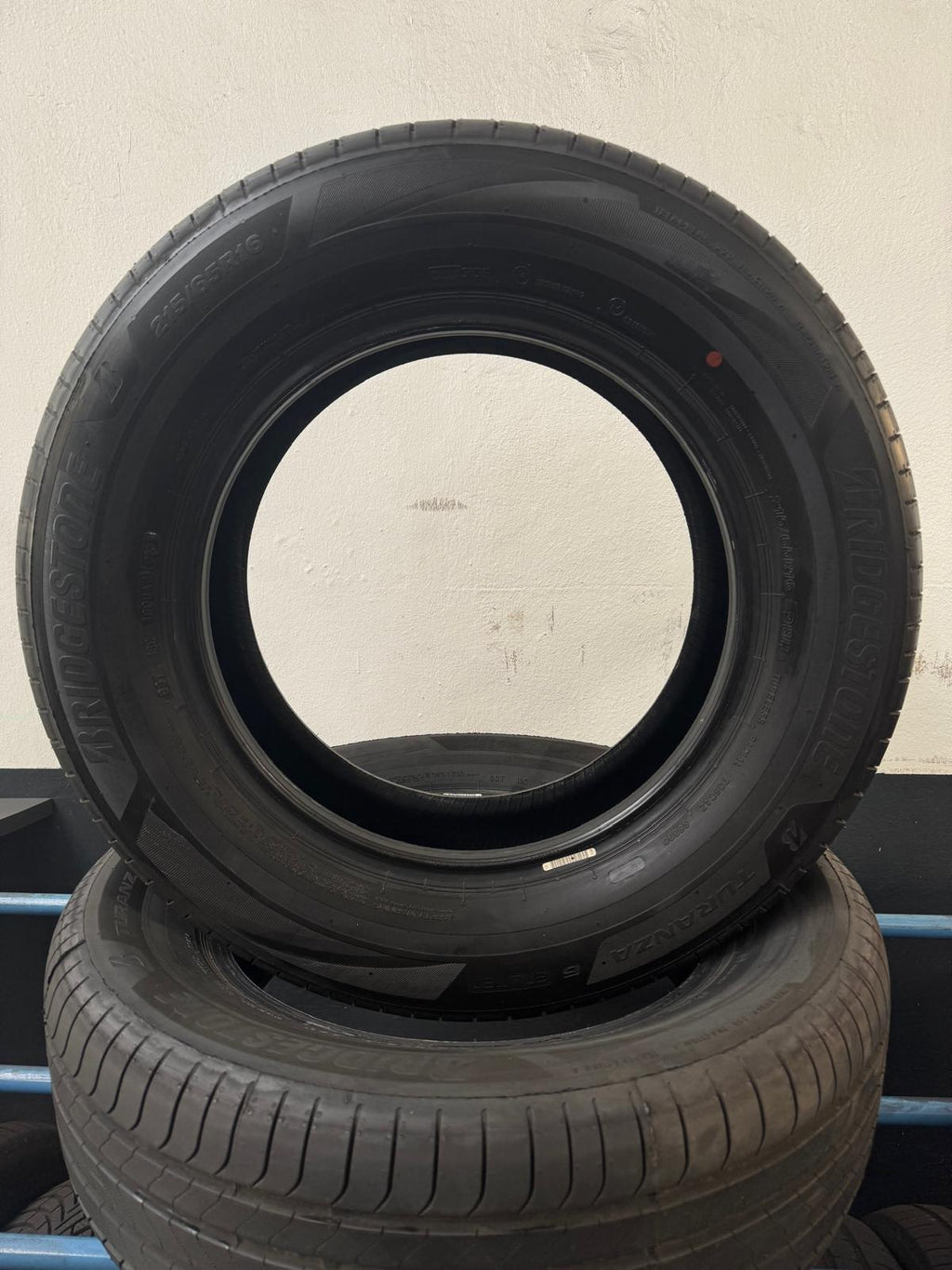 4 Pneumatici BRIDGESTONE 215/65 R16 98H Turanza 6 Enliten summer