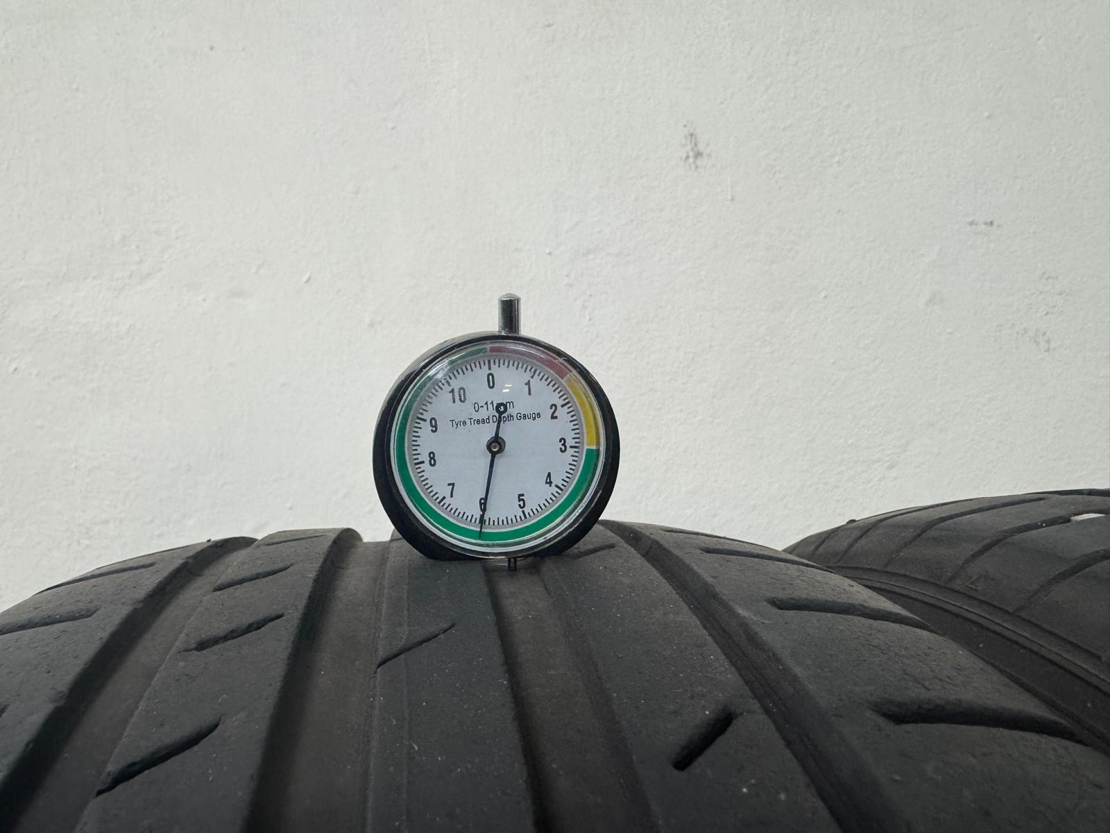 2 Pneumatici KUMHO 215/50 R17 Ecsta PS71 Summer