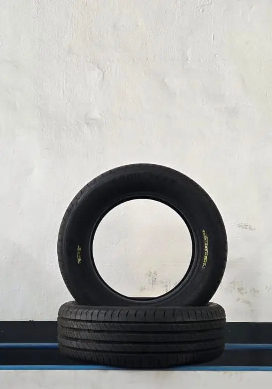 4 Pneumatici GOODYEAR EfficienGrip 205/60 R16 96W